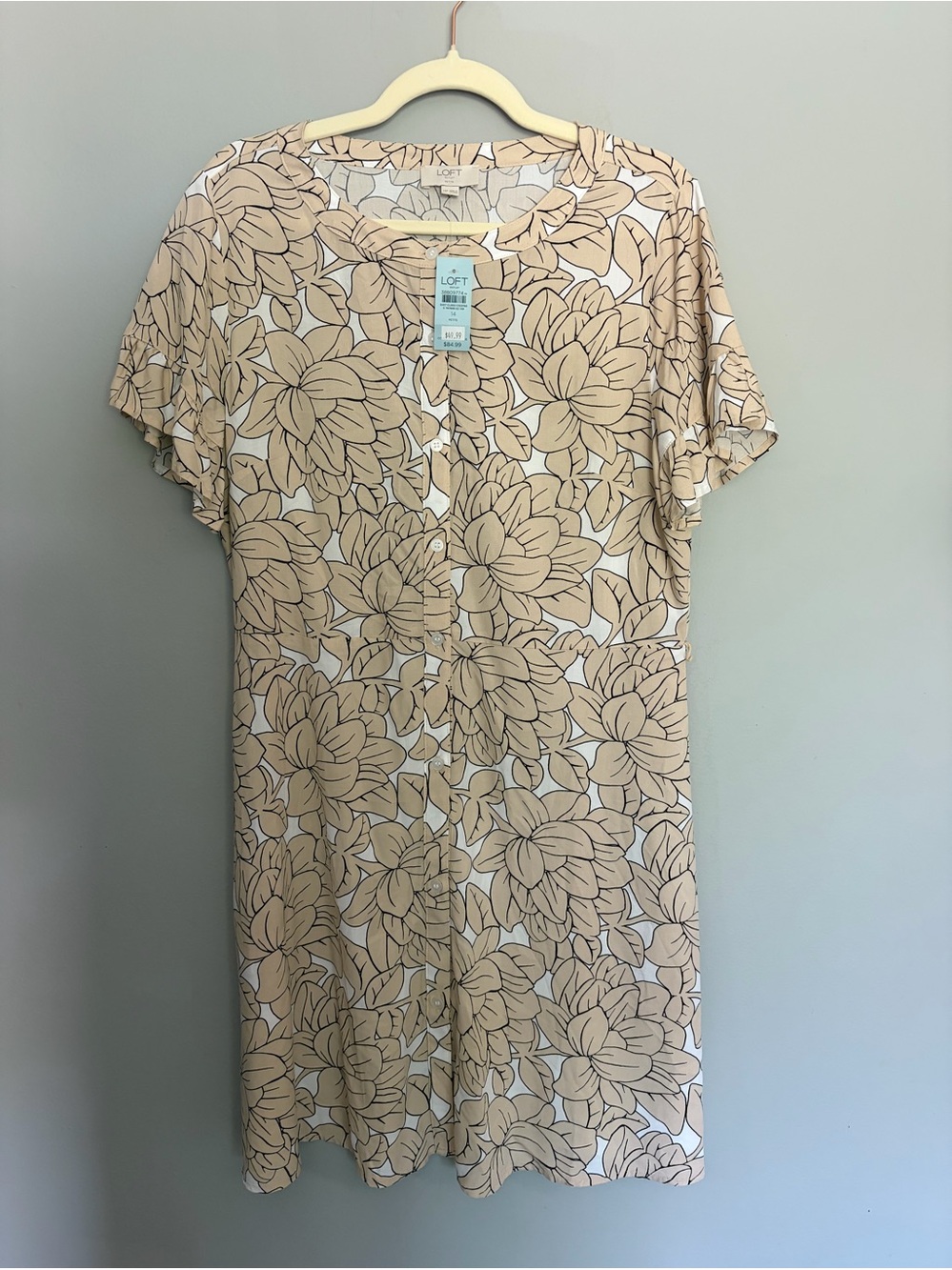 NWT Loft Shirt Dress Size 14P Beige White Floral Button Up Flutter Sleeves Rayon